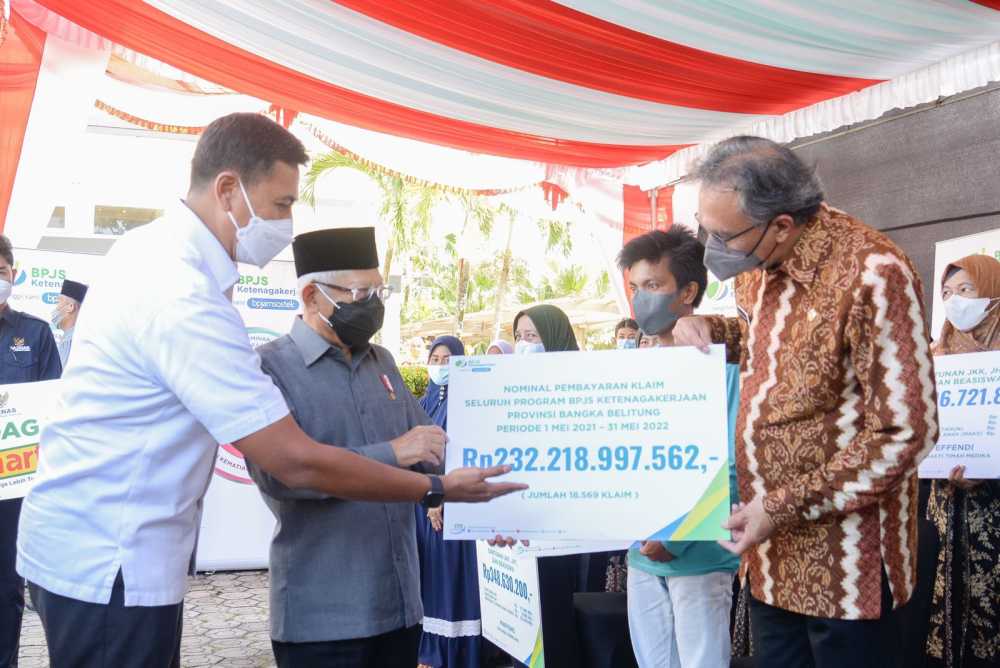 Wapres Kembali Serahkan Manfaat Program Dan Beasiswa BPJS ...